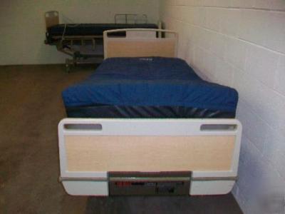 Nice working hill-rom centra 850 hospital bed &mattress