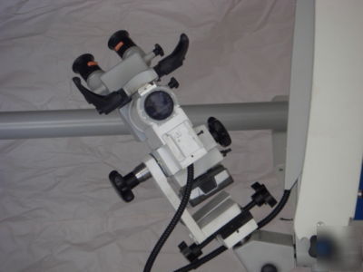 Rebuilt carl zeiss microscope for dental surgery