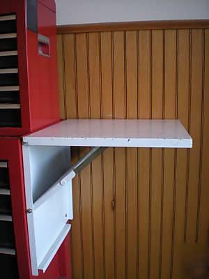 Hoffman folding shelf