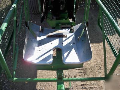 John deere 328 square baler