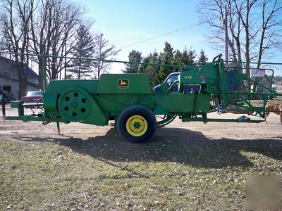 John deere 328 square baler
