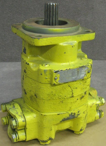Commercial intertech hydraulic motor/pump 323-9210-037