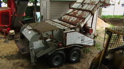 Olathe 864 pallet $wood chipper shredder grinder