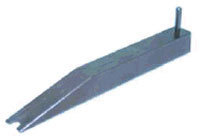 Roberts hing pin remover