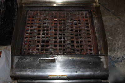 24 inches apw wyott countertop char-rock charbroiler