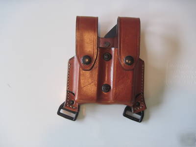 Aker shoulder holster-magazine pouch only