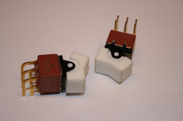 Minature pcb mount rocker switch BSC1C
