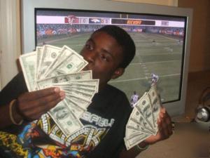 Regular 17 yr old makes doctor money on ebay cd rom 