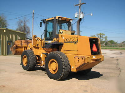  case 621C wheel loader - tight machine - we deliver