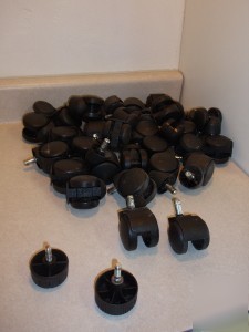 Lot of office chair wheel/casters laminate floor/carpet