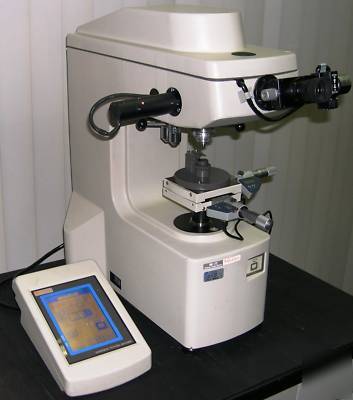 Mitutoyo hm-112 digital vickers microhardness tester