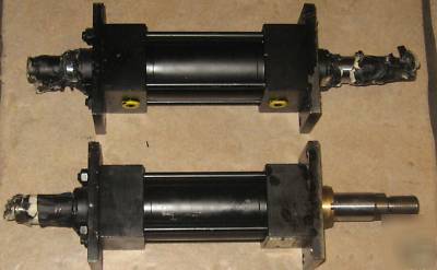 New parker hydraulic cylinders (pair) unused details:-