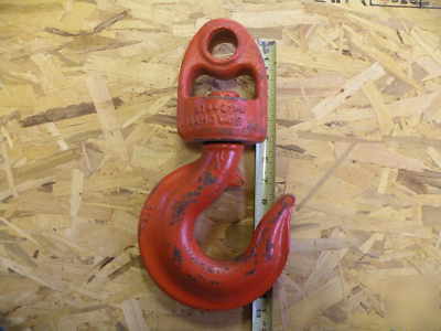 Crane / hoist / boom swivel hook
