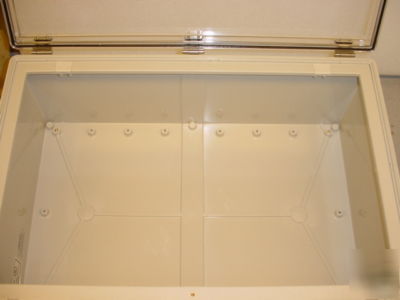 Nonmetallic nema 4X IP67 enclosure 16X24X9 hinged cover