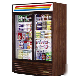 True gdm-47 glass door merchandiser, reach-in refrigera
