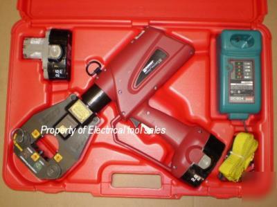 Burndy PAT81KFT hydraulic battery operated crimper 