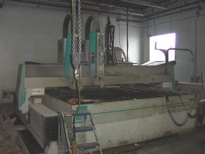 Flow wmc-4040 dynamic waterjet low hours