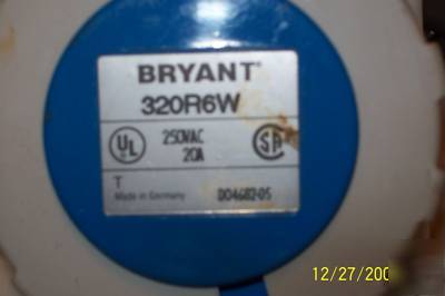 Pass & seymour PS320P6-w watertight plug & receptacle