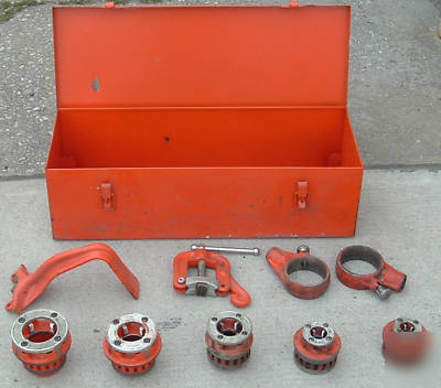 Ridgid 700 pipe threader w/ 5 dies/case/stand rigid