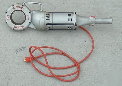 Ridgid 700 pipe threader w/ 5 dies/case/stand rigid