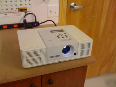 Vidikron vision model 40 projector