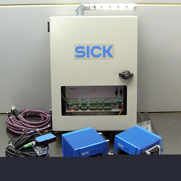 Sick CLV490 barcode scanner+OTC400 tracking controller
