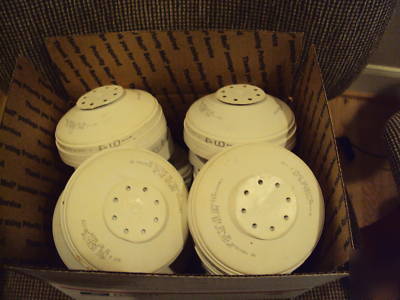 (18) edwards 284B-pl heat detector + (1) fire strobe