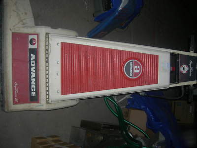 Advance carpet triever 28