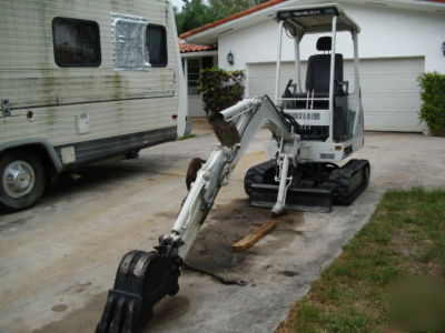 Clean takeuchi mini excavator all systems work great 