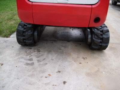 Clean takeuchi mini excavator all systems work great 