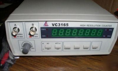 Intelligent frequency counter (0.01HZ-2.4GHZ) - VC3165