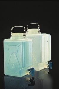 Nalge nunc rectangular carboys with spigot : 2321-0020