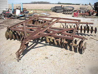 International 37 12' wheel disk disc hyd lift pull type