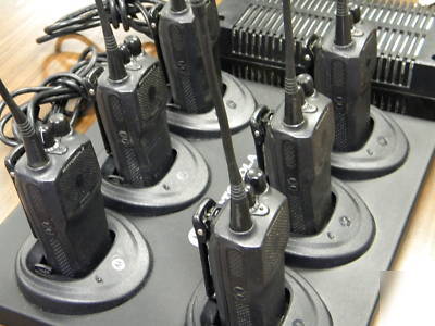 6EA motorola PR400 jobsite two way radios w/chargers 