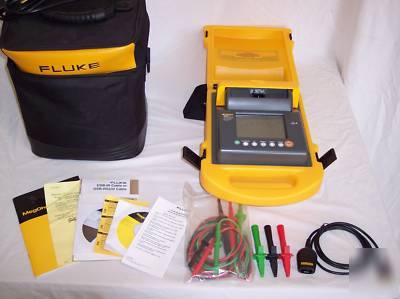 Fluke 1550B megohmmeter with leads, case, manuals