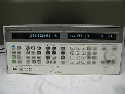 Hp agilent 8643A synthesized signal generator 1030 mhz
