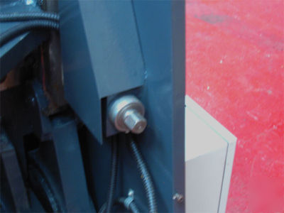 New sheet metal guillotine shear vertical action, 