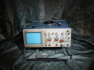 Working tektronix 2215 oscilloscope 60 mhz dual channel