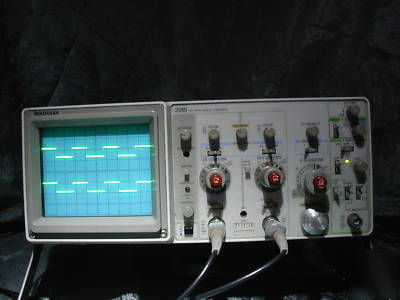 Working tektronix 2215 oscilloscope 60 mhz dual channel
