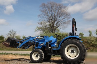 New holland TC40DA with loader