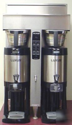 Fetco cbs-2042E extractor series coffee brewer