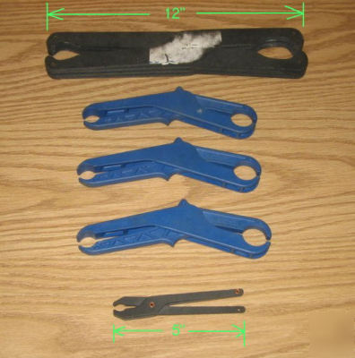 Set of five fuse pullers