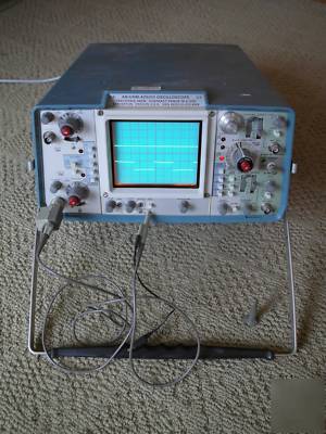 Tektronix 465M (usm-425) portable oscilloscope