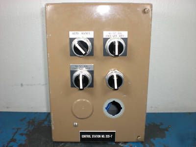 Hoffman enclosures a-193 push button box 11 x 7.5 x 6