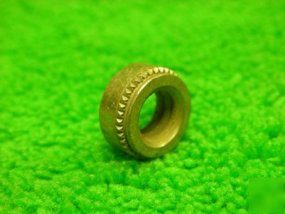 300 insert ridged push press fit flush round nut 1/4-20