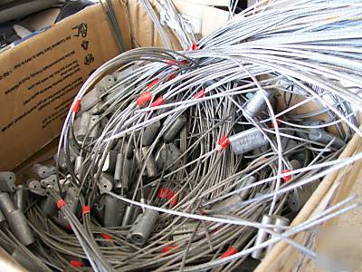 Large lot of 1/16