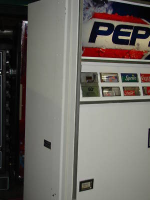 Pepsi DN360 dixie narco / antique soda machine -clean 