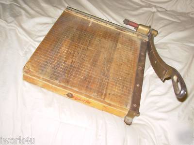 Vintage wood & cast iron ingento no 5 paper cutter 