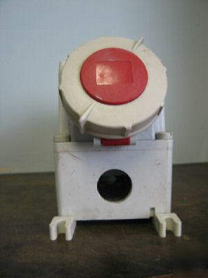 Mennekes 30A 480V 20HP switched interlock receptacle