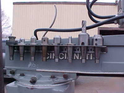 Cincinnati toolmaster milling machine 40 taper tooling